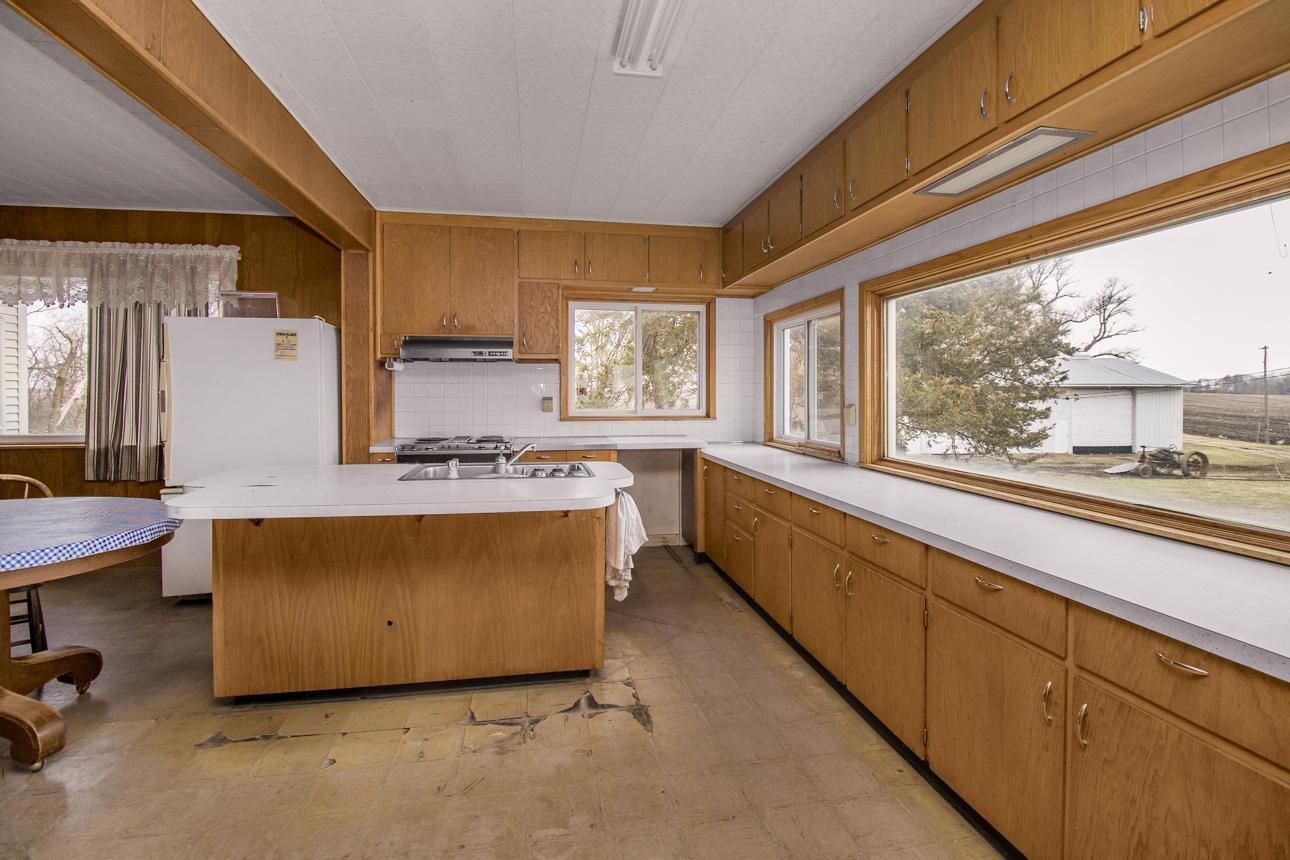 16827 Walden Ave pic 28jpg.jpg