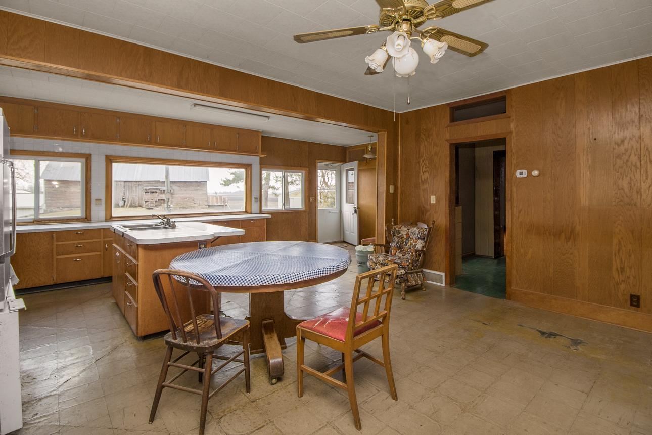 16827 Walden Ave pic 33pg.jpg