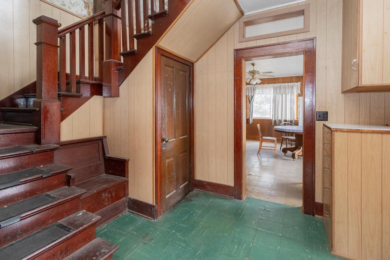 16827 Walden Ave pic 40pg.jpg