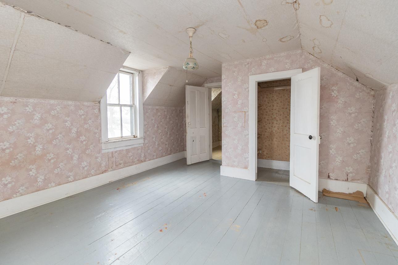 16827 Walden Ave pic 48pg.jpg