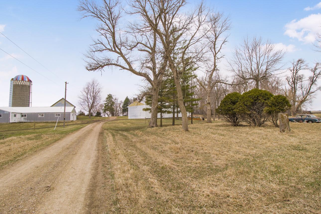 16827 Walden Ave pic 51pg.jpg