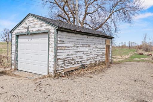 72714 250th Street, Dassel, MN 55325