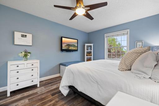 31789 Lakeway Drive NE, Cambridge, MN 55008