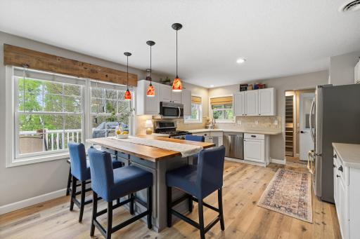 31789 Lakeway Drive NE, Cambridge, MN 55008