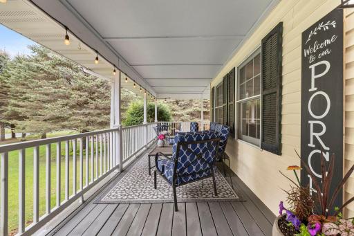 31789 Lakeway Drive NE, Cambridge, MN 55008