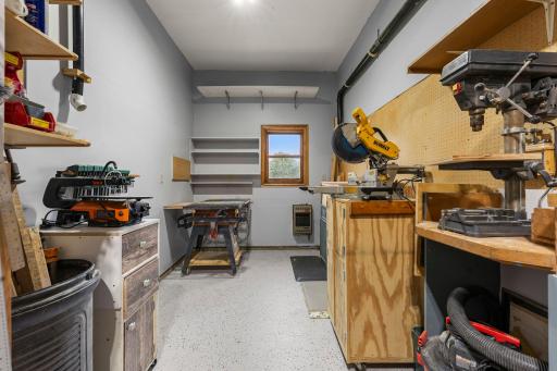 31789 Lakeway Drive NE, Cambridge, MN 55008
