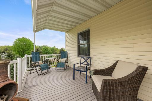 31789 Lakeway Drive NE, Cambridge, MN 55008