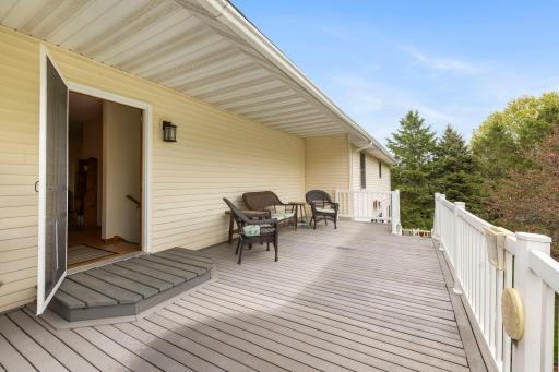 31789 Lakeway Drive NE, Cambridge, MN 55008