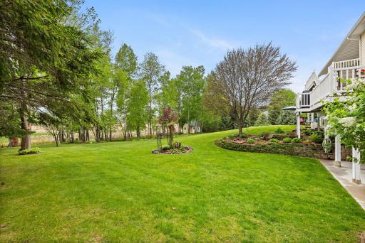 31789 Lakeway Drive NE, Cambridge, MN 55008