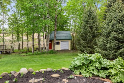 31789 Lakeway Drive NE, Cambridge, MN 55008
