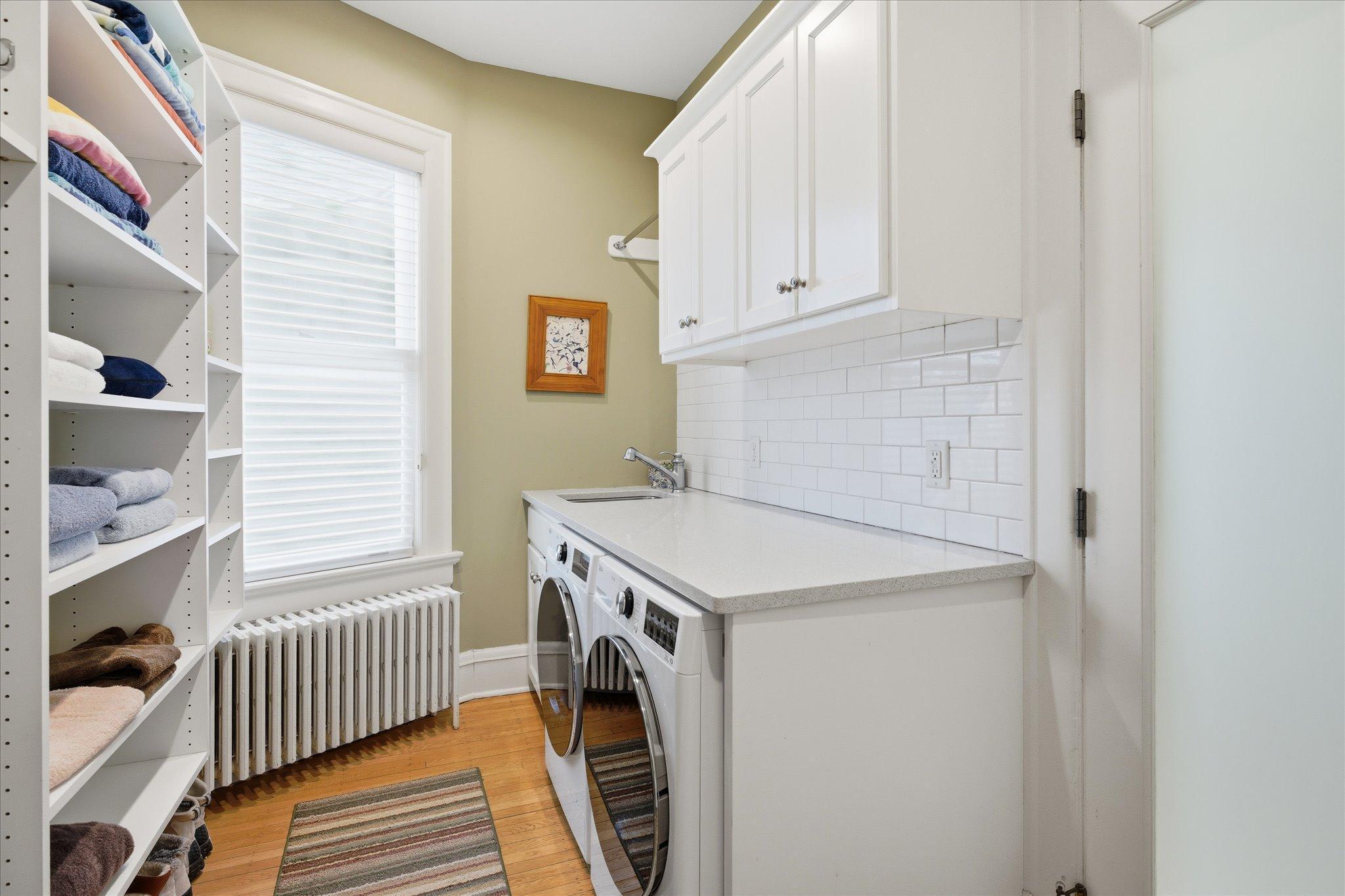 Laundry room on 2nd floor