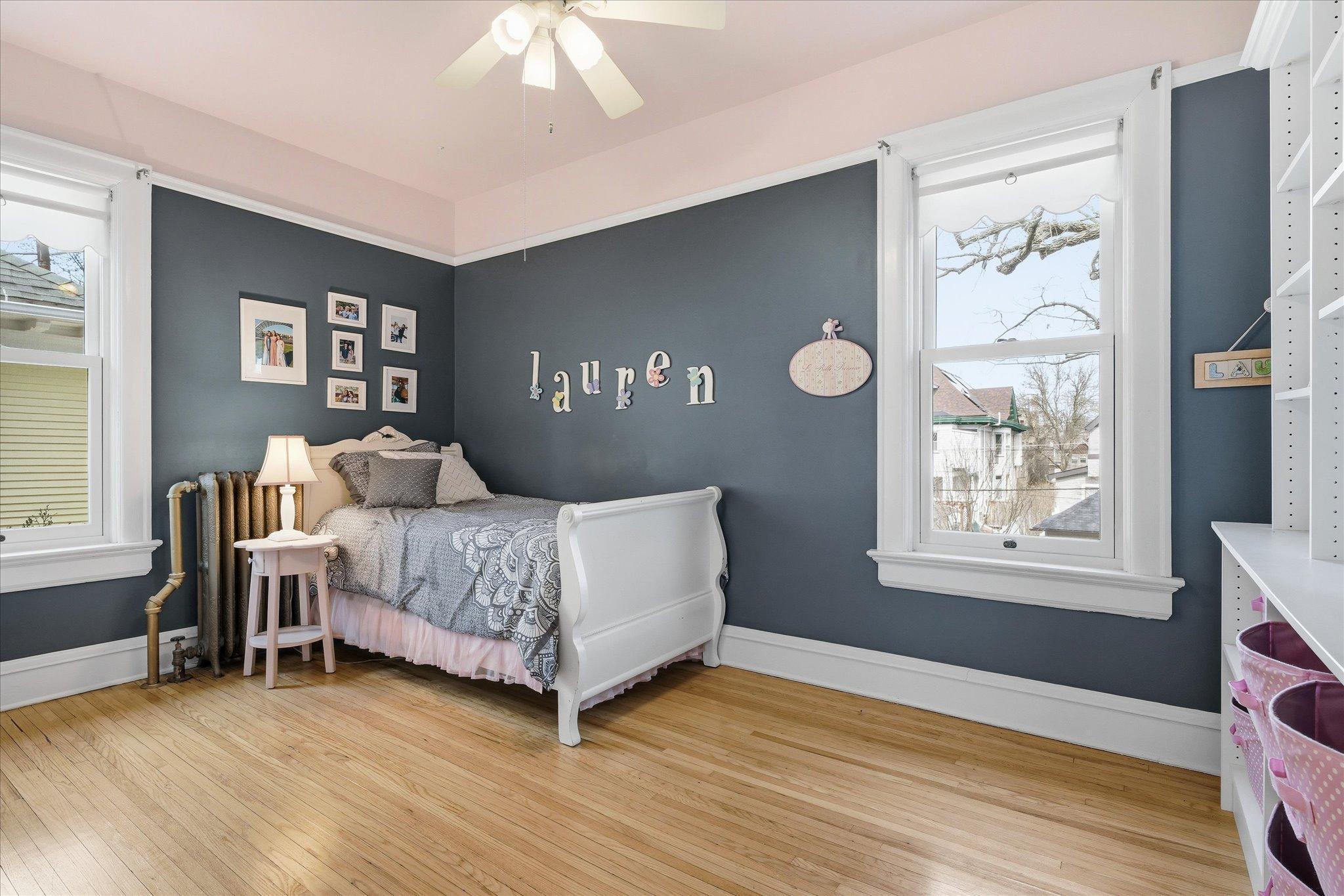 3rd bedroom - 9 x 15