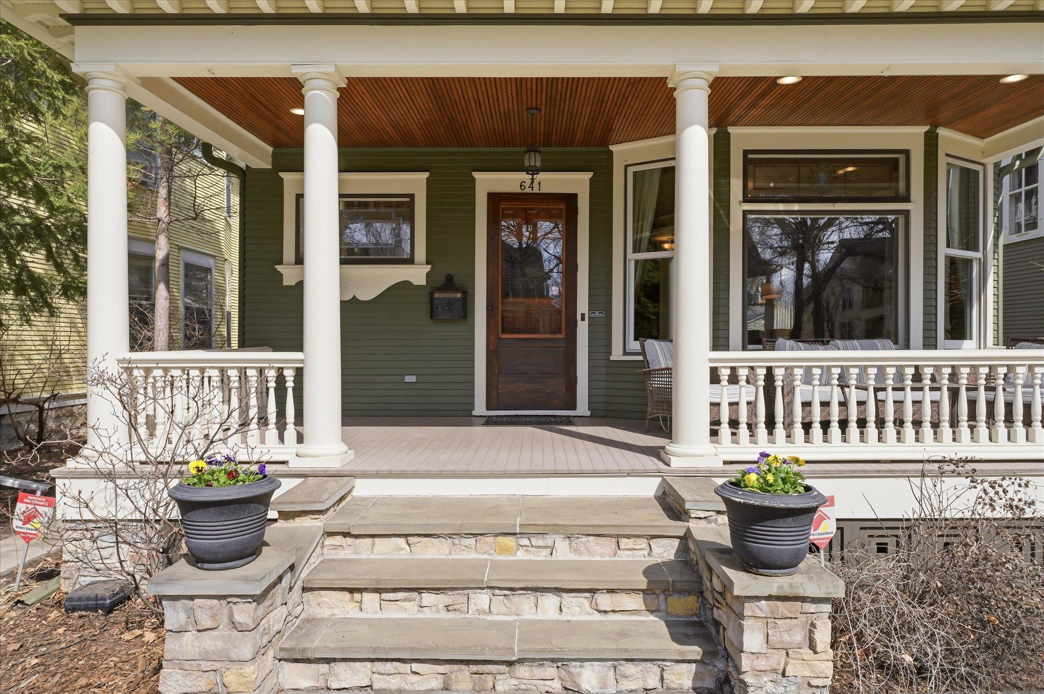 Fabulous front porch