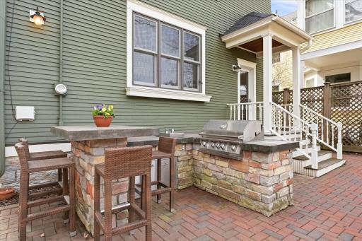 641 Goodrich Avenue, Saint Paul, MN 55105