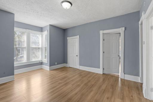 936 Duchess Street, Saint Paul, MN 55106