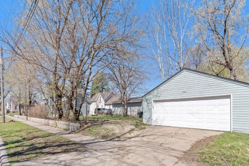 936 Duchess Street, Saint Paul, MN 55106