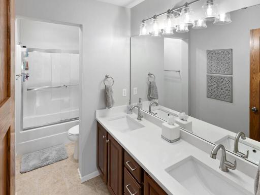 13518 Crompton Court, Rosemount, MN 55068