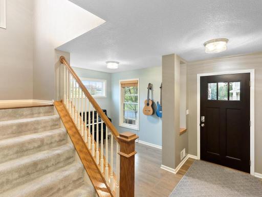 13518 Crompton Court, Rosemount, MN 55068