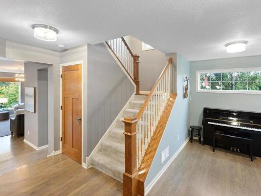 13518 Crompton Court, Rosemount, MN 55068