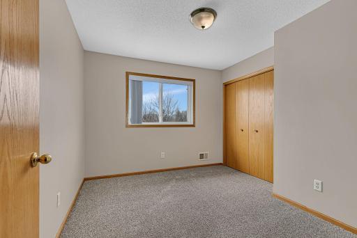206 Appaloosa Court, Braham, MN 55006