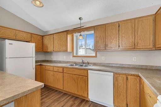 206 Appaloosa Court, Braham, MN 55006