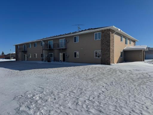 601 7th Street SW, Roseau, MN 56751