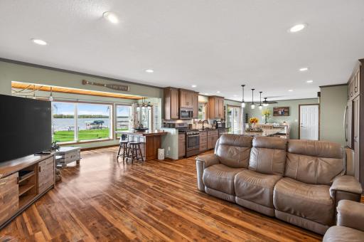 5024 Cannon Lake Trail, Faribault, MN 55021