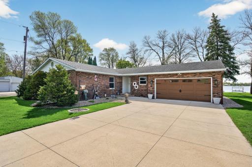 5024 Cannon Lake Trail, Faribault, MN 55021