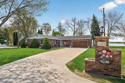 5024 Cannon Lake Trail, Faribault, MN 55021