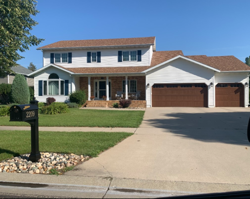 2209 Victoria Rose Drive S, Fargo, ND 58104