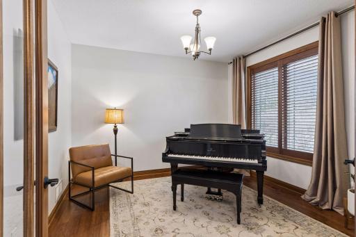 Living Room / 2nd Office / Flex Room