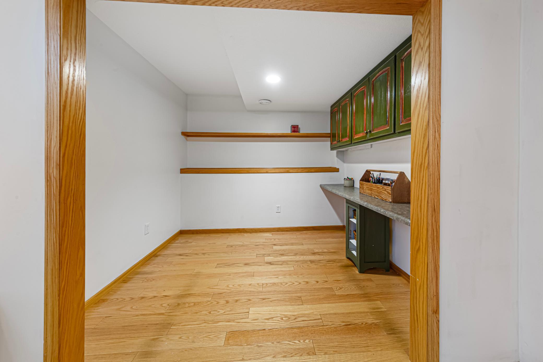 51 bonus room_office_lower.jpg