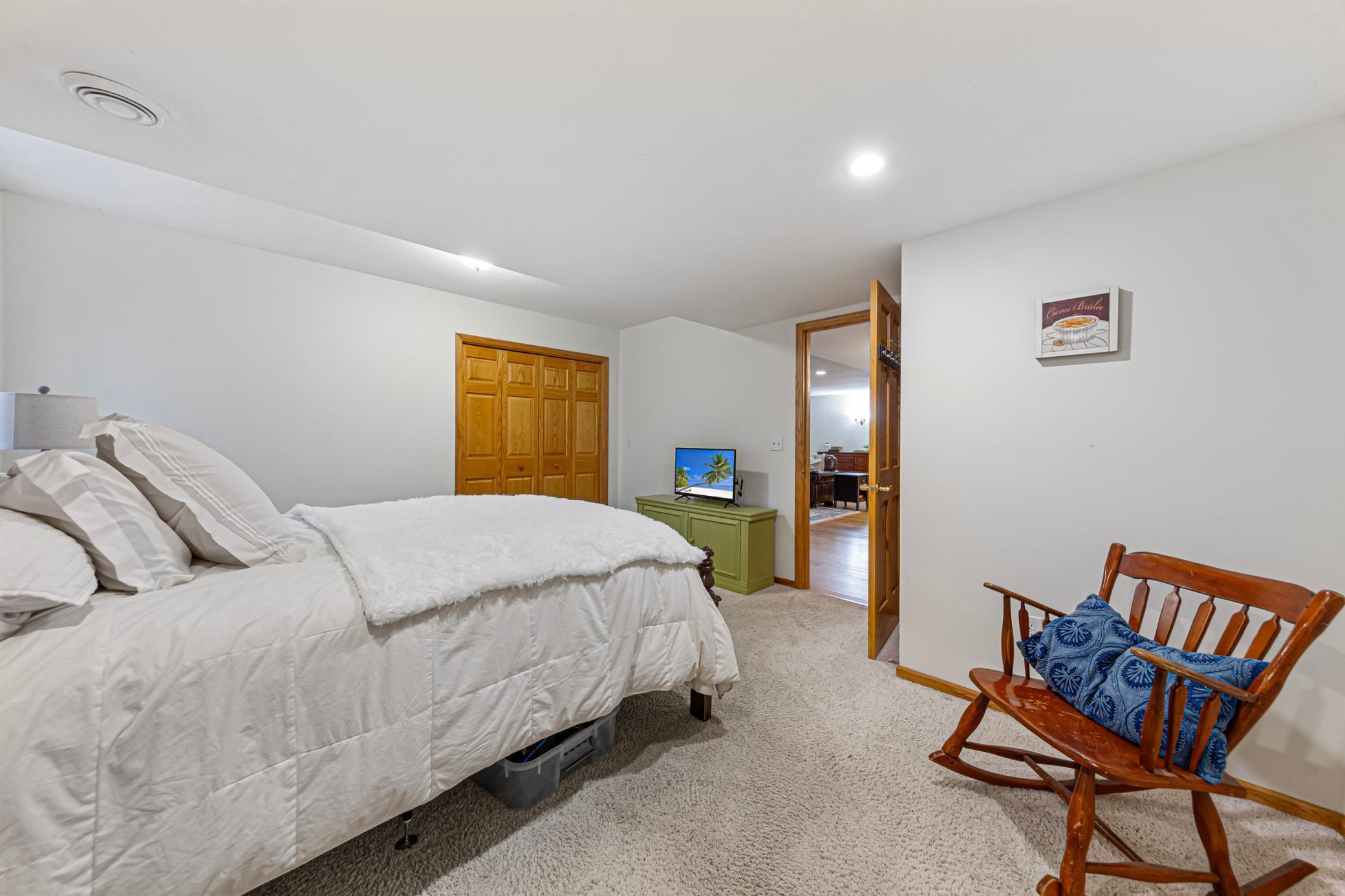 57 bedroom 5_lower.jpg