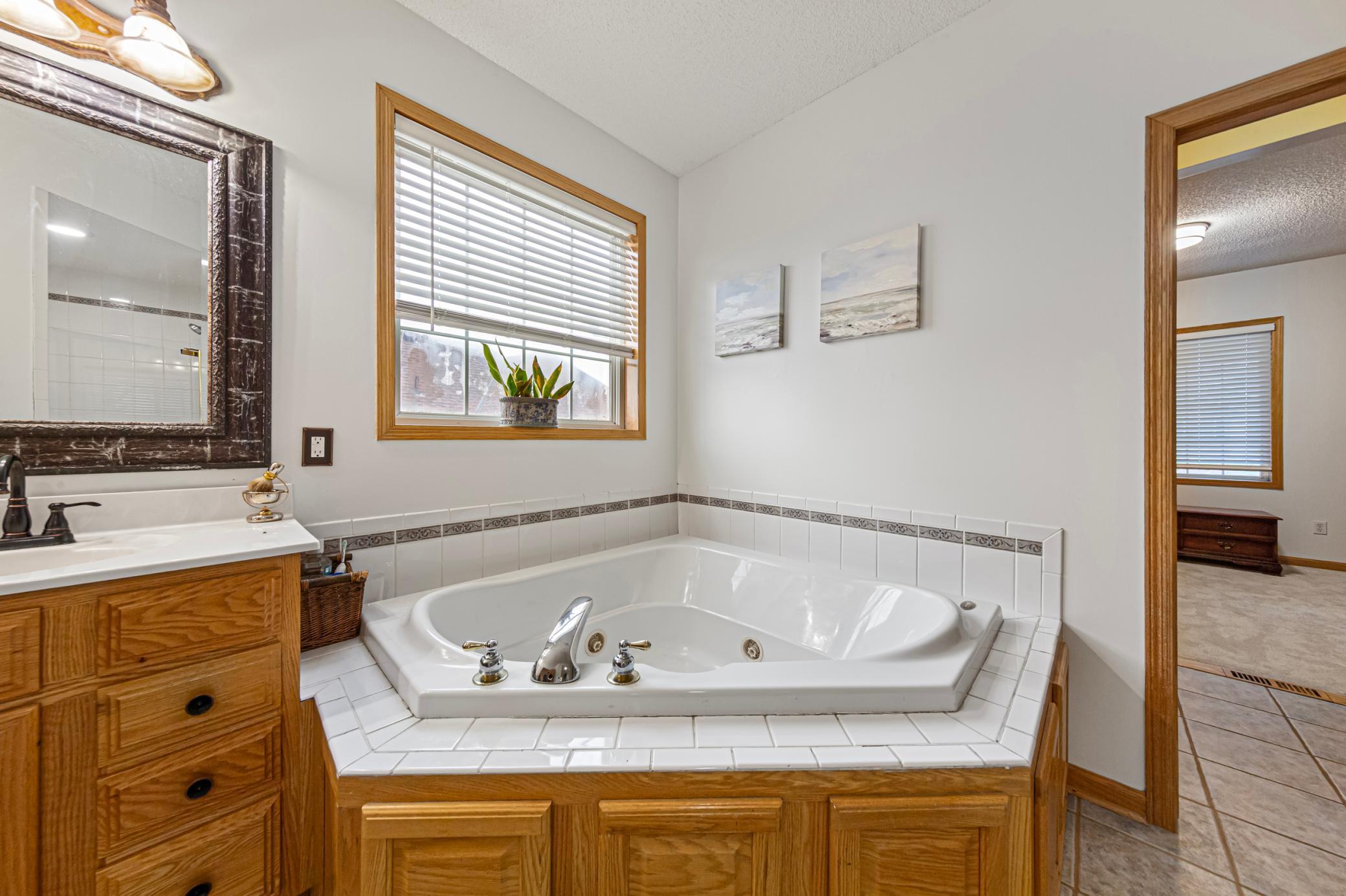 35 main bathroom.jpg