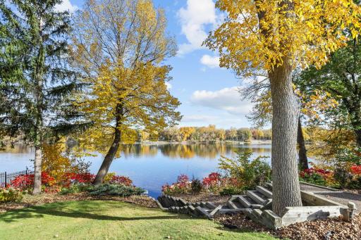 705 W River Parkway, Champlin, MN 55316