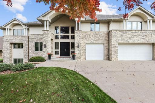 705 W River Parkway, Champlin, MN 55316