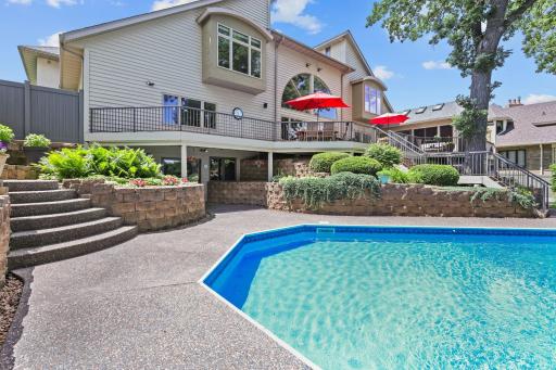 705 W River Parkway, Champlin, MN 55316