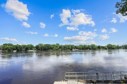 705 W River Parkway, Champlin, MN 55316