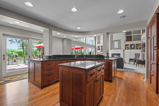 705 W River Parkway, Champlin, MN 55316