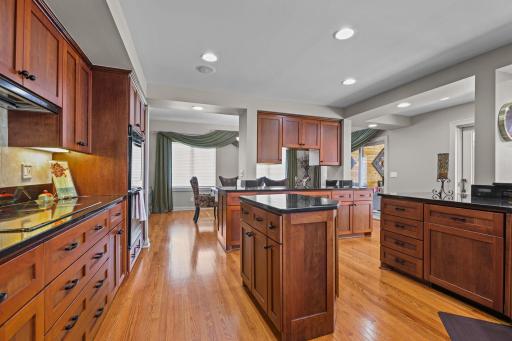 705 W River Parkway, Champlin, MN 55316