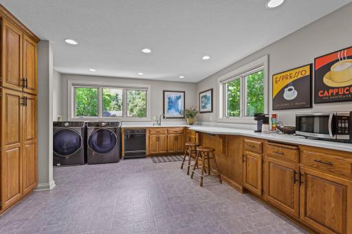 705 W River Parkway, Champlin, MN 55316