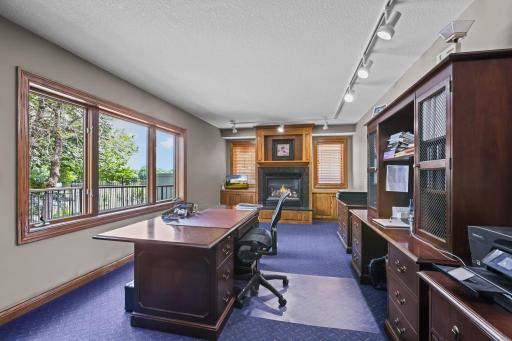 705 W River Parkway, Champlin, MN 55316