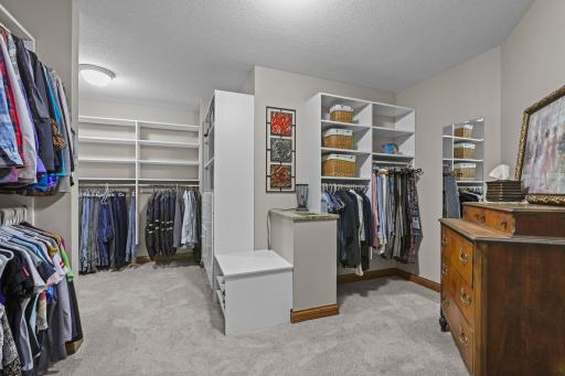 705 W River Parkway, Champlin, MN 55316