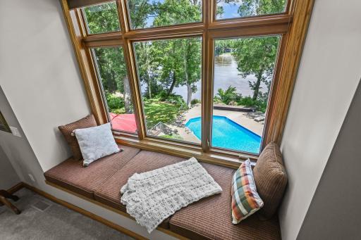705 W River Parkway, Champlin, MN 55316