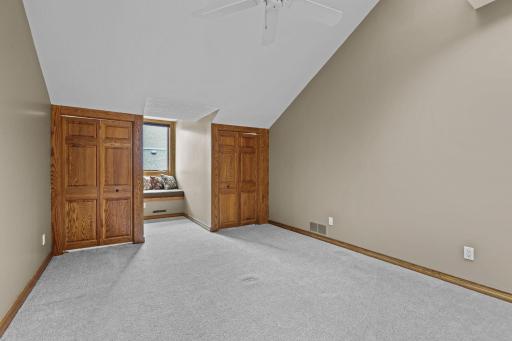 705 W River Parkway, Champlin, MN 55316