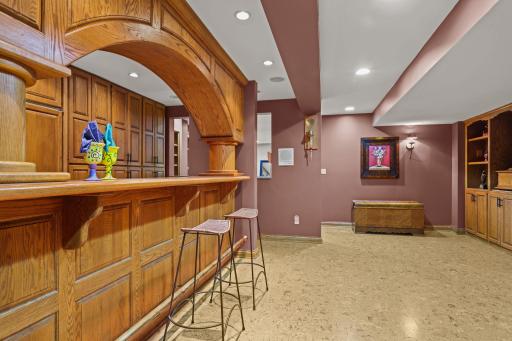 705 W River Parkway, Champlin, MN 55316