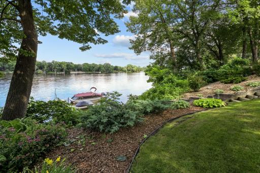 705 W River Parkway, Champlin, MN 55316
