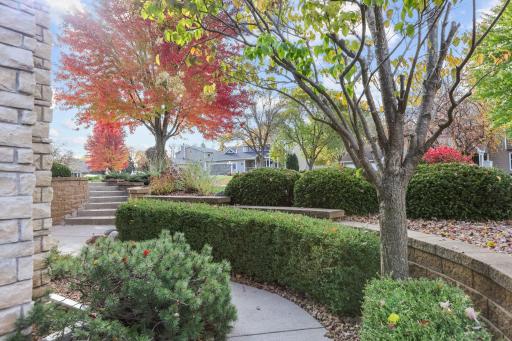705 W River Parkway, Champlin, MN 55316