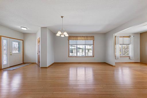 2129 Bard Court, Faribault, MN 55021
