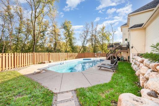 8973 Knoble Court, Eden Prairie, MN 55347